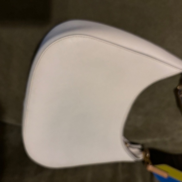 Tory Burch White Bag with Vibrant Strap - Picture 7 of 16